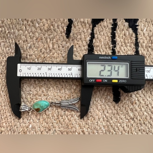 ❤️ Kingman Turquoise Navajo Southwestern Feather Sterling Pendant 5.6gm 2.34”L - Picture 13 of 15